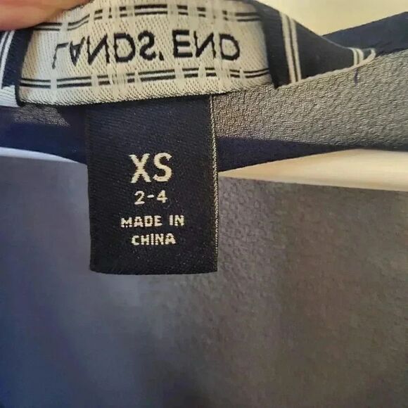 Lands' End Women's Navy Poly Georgette w White Embroidery Tunic Cover Up - Picture 9 of 11